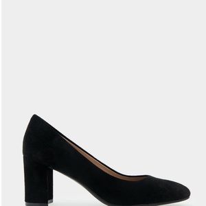 NWT Aerosoles Black Suede Pumps